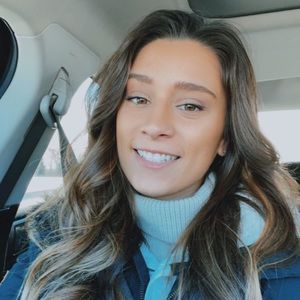 Meet your Posher, Chloe